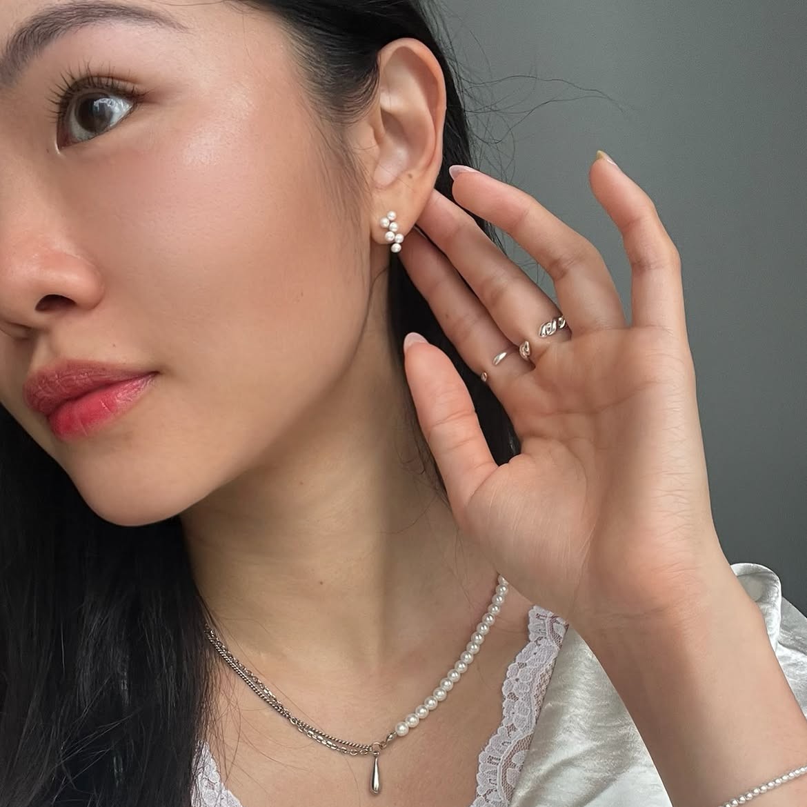 Riley Pearls Earrings