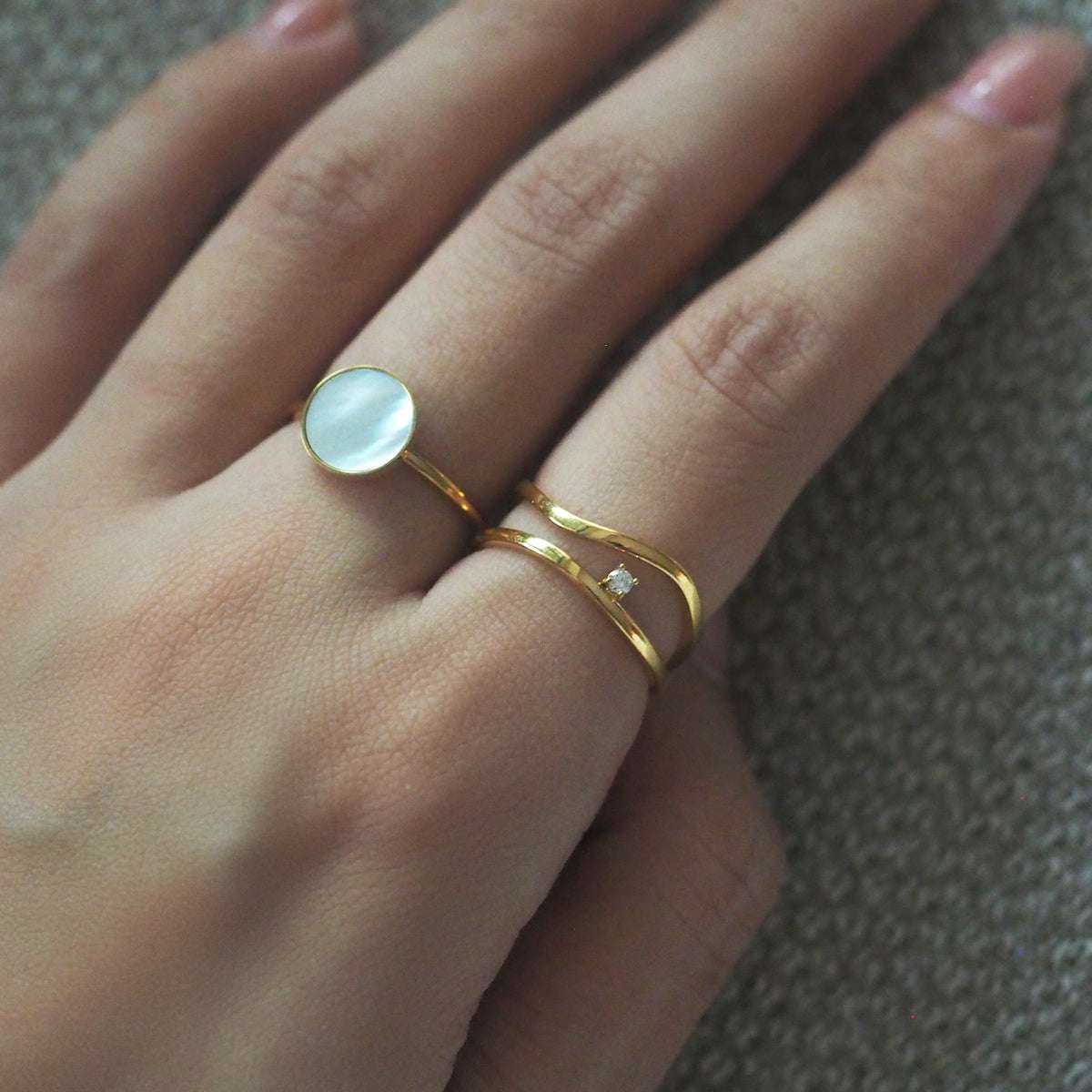 Zilpah Double Curved Ring