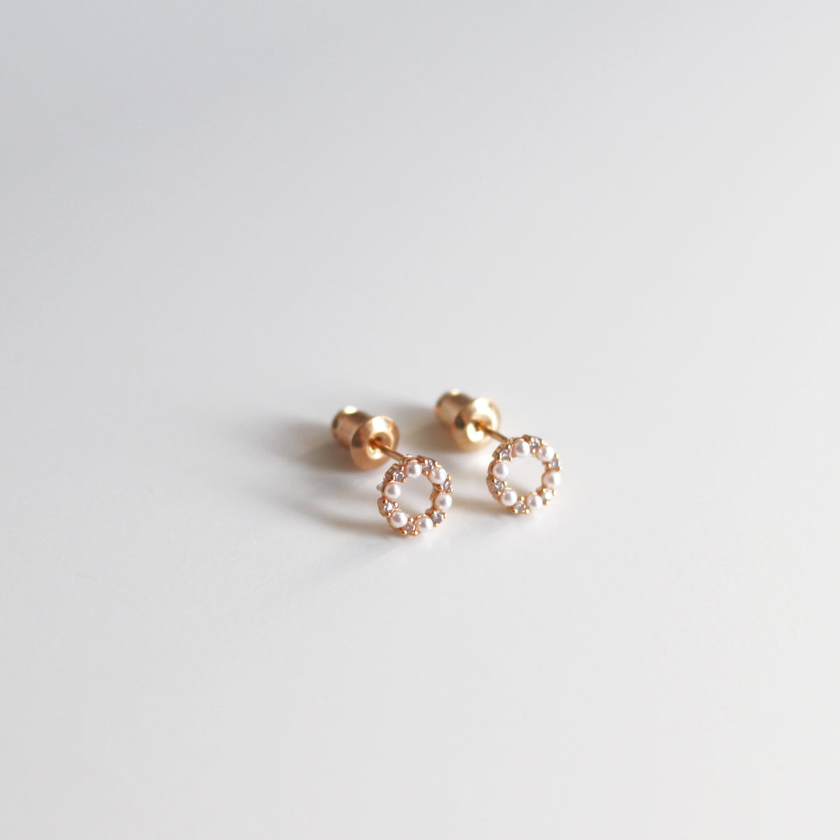 Tatum Pearls Crystal Hoop Earrings - éclater jewellery