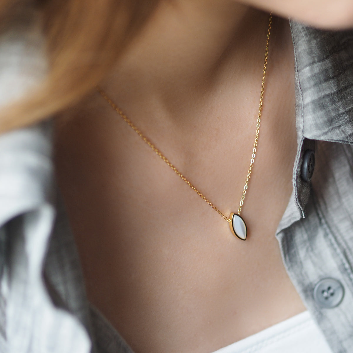 Lydon Olive Shell Necklace - éclater jewellery