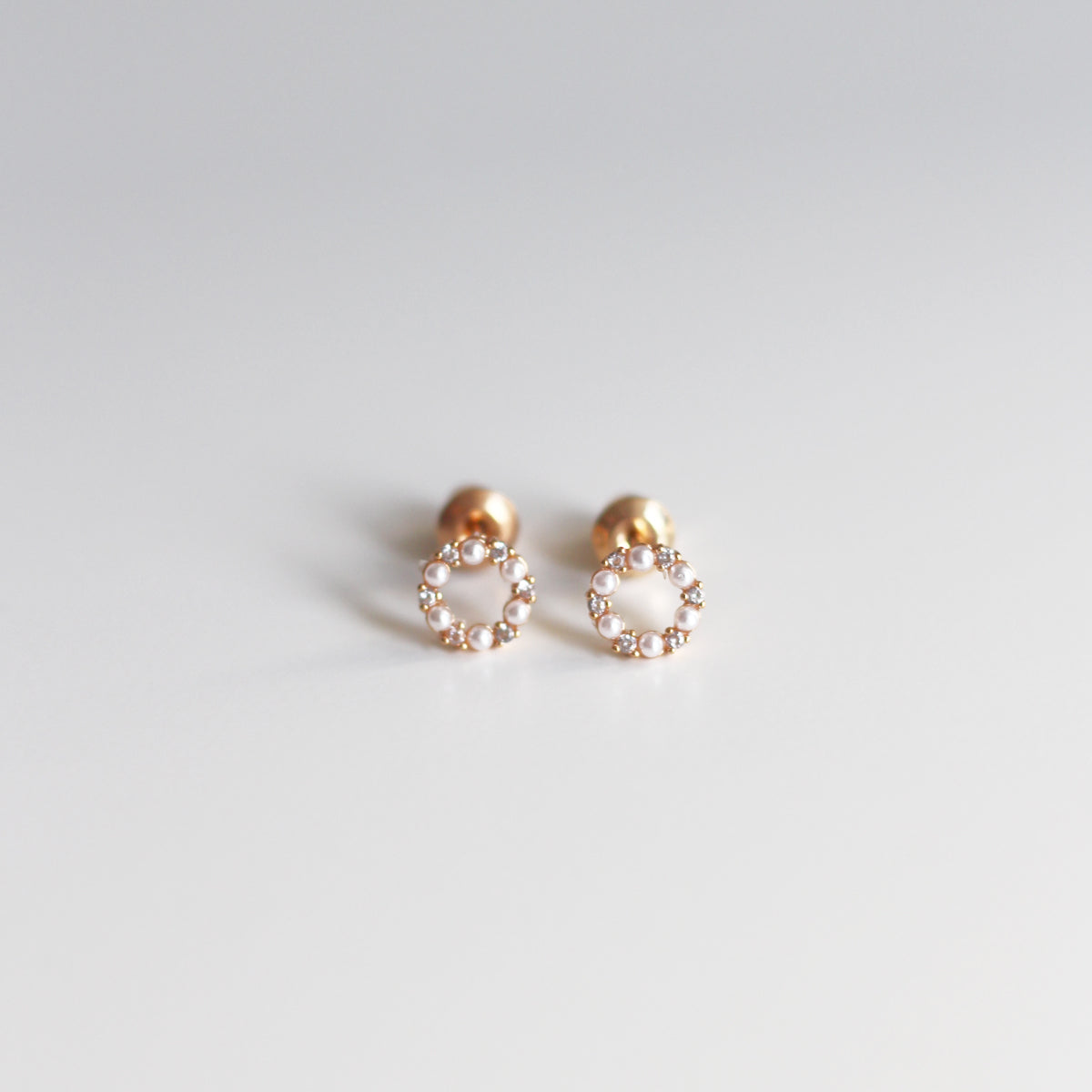 Tatum Pearls Crystal Hoop Earrings - éclater jewellery