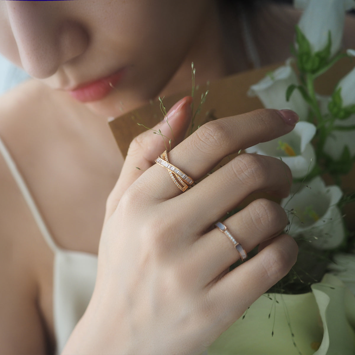 Layla Cross Ring - éclater jewellery