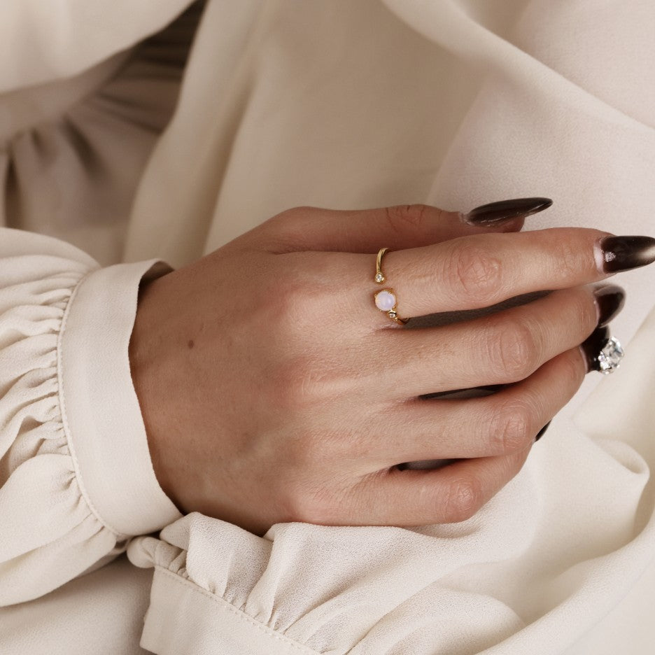 Maika Moonstone Ring