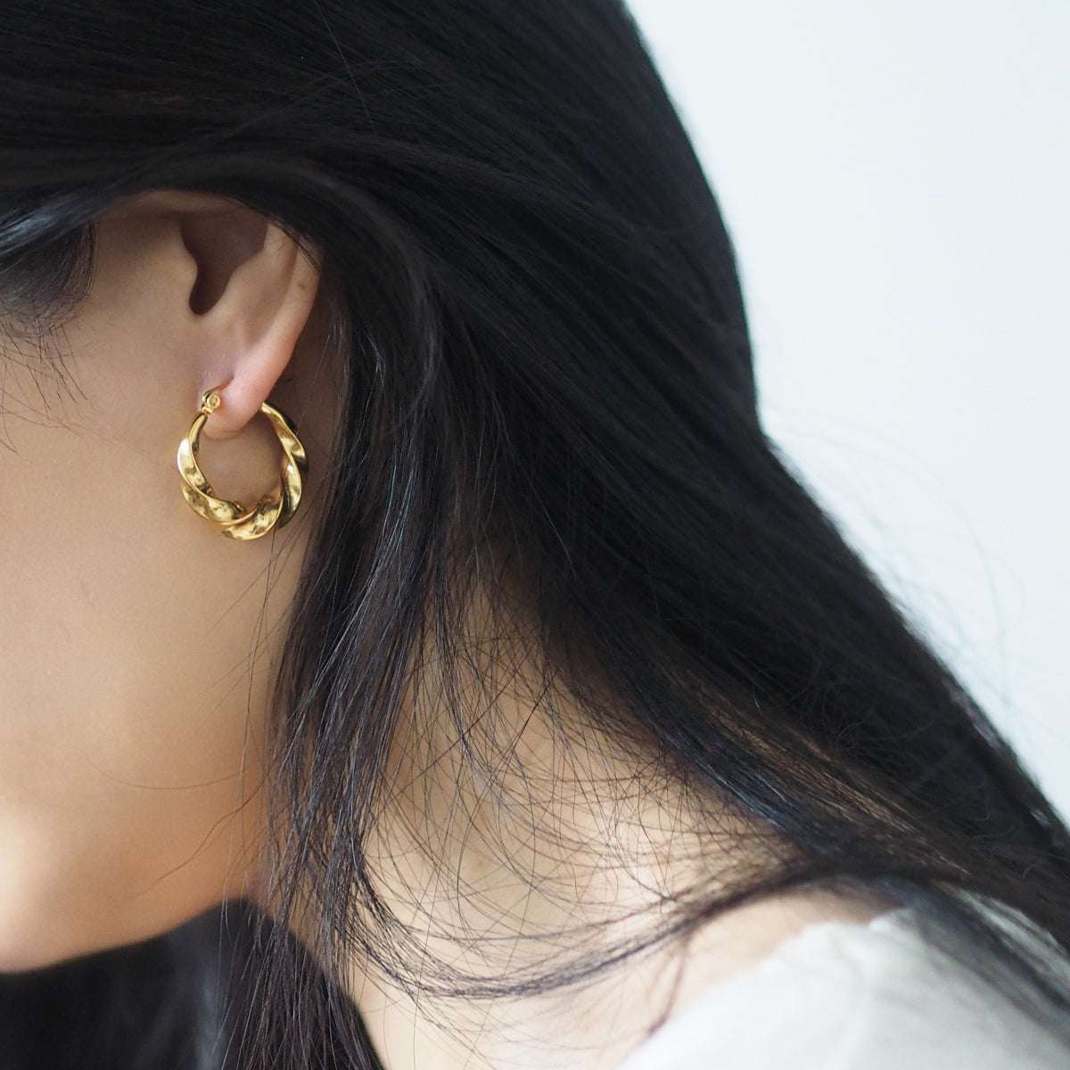 Esther Twist Hoop Earrings