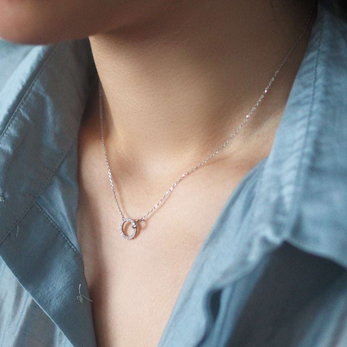 Jaya Interlocking Hoop Necklace