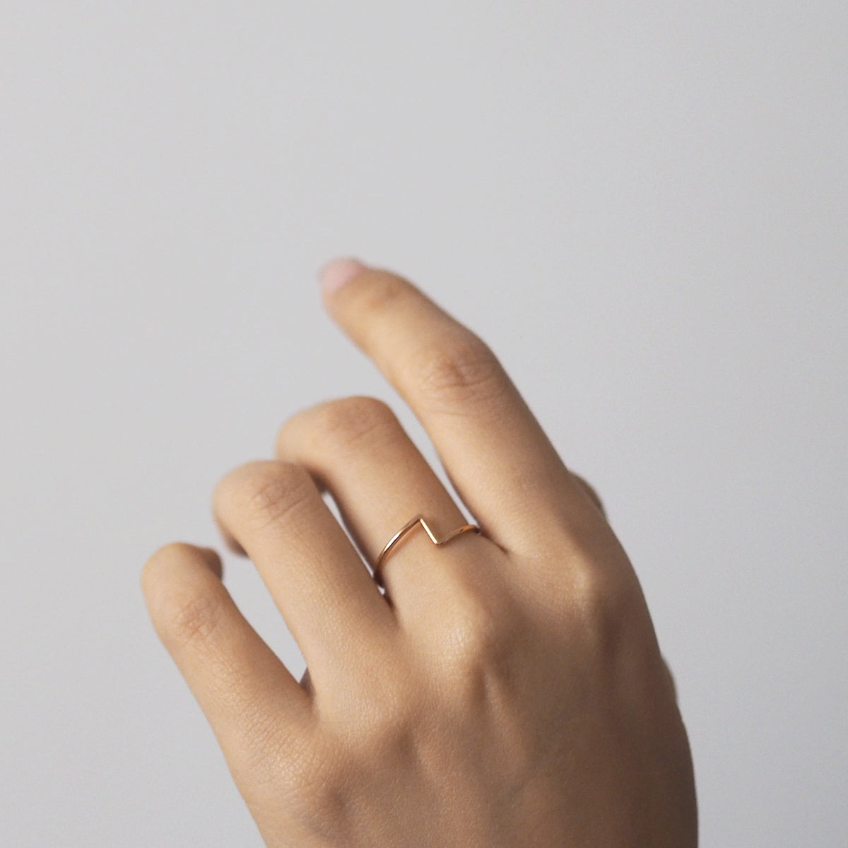 Denisha Line Ring - éclater jewellery