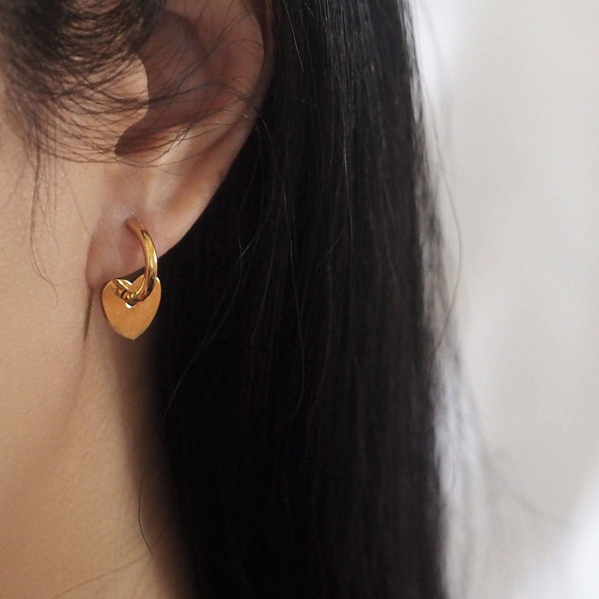 Kairi Heart Hoop Earrings