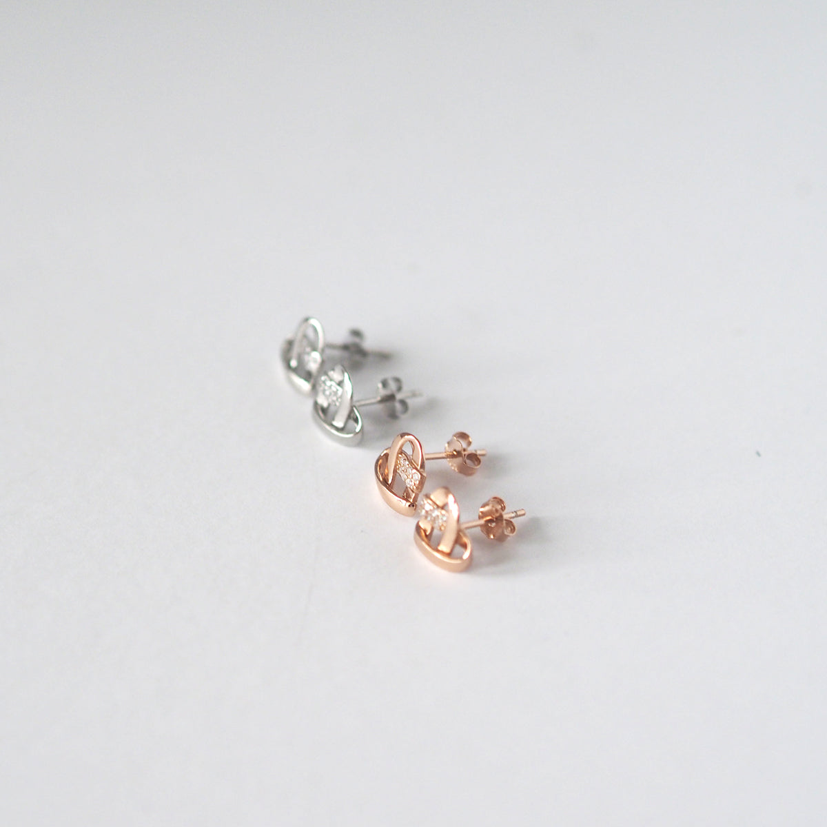 Pacay Heart Stud Earrings - éclater jewellery