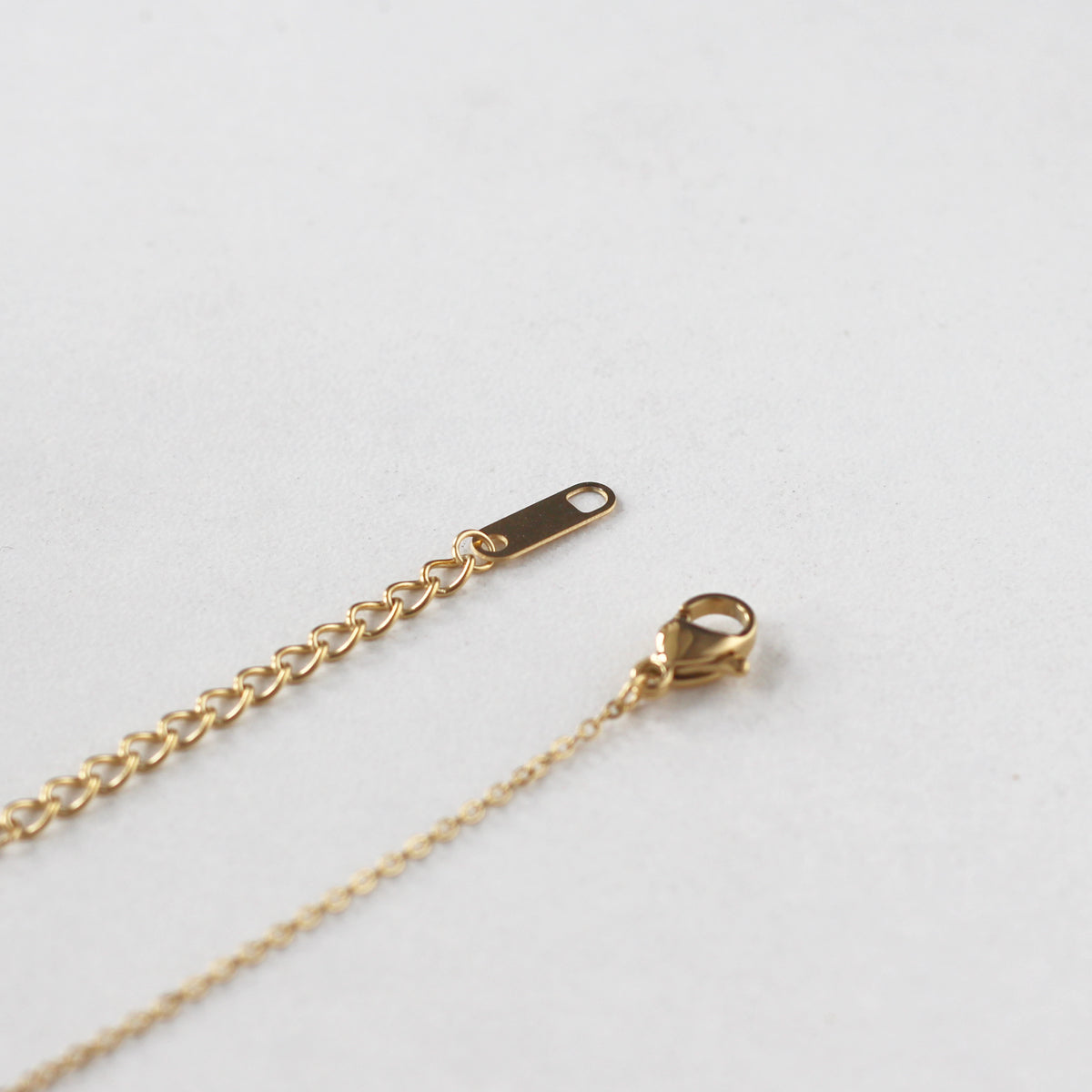 Jaya Interlocking Hoop Necklace - éclater jewellery