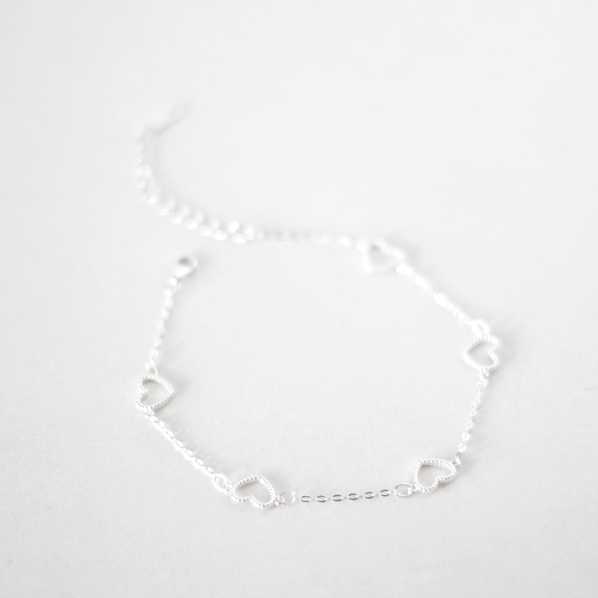 Hollow Heart Bracelet - éclater jewellery