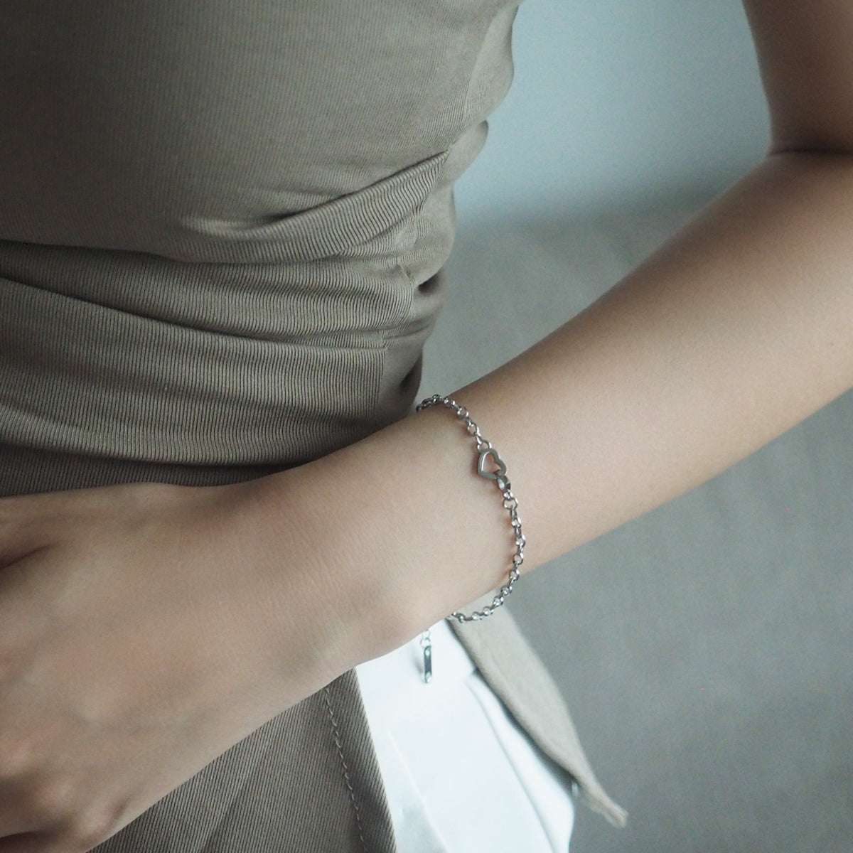 Double Heart Buckle Bracelet