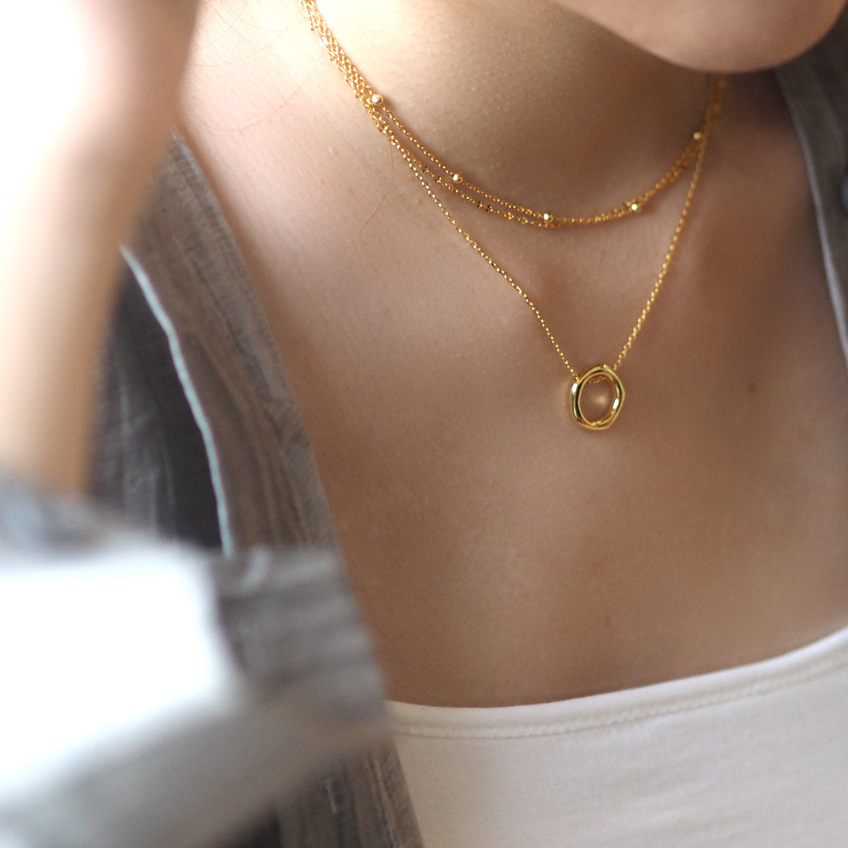 Quinn Irregular Hoop Necklace