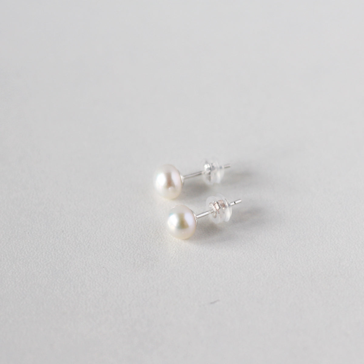 Kelsa Pearl Earrings - éclater jewellery