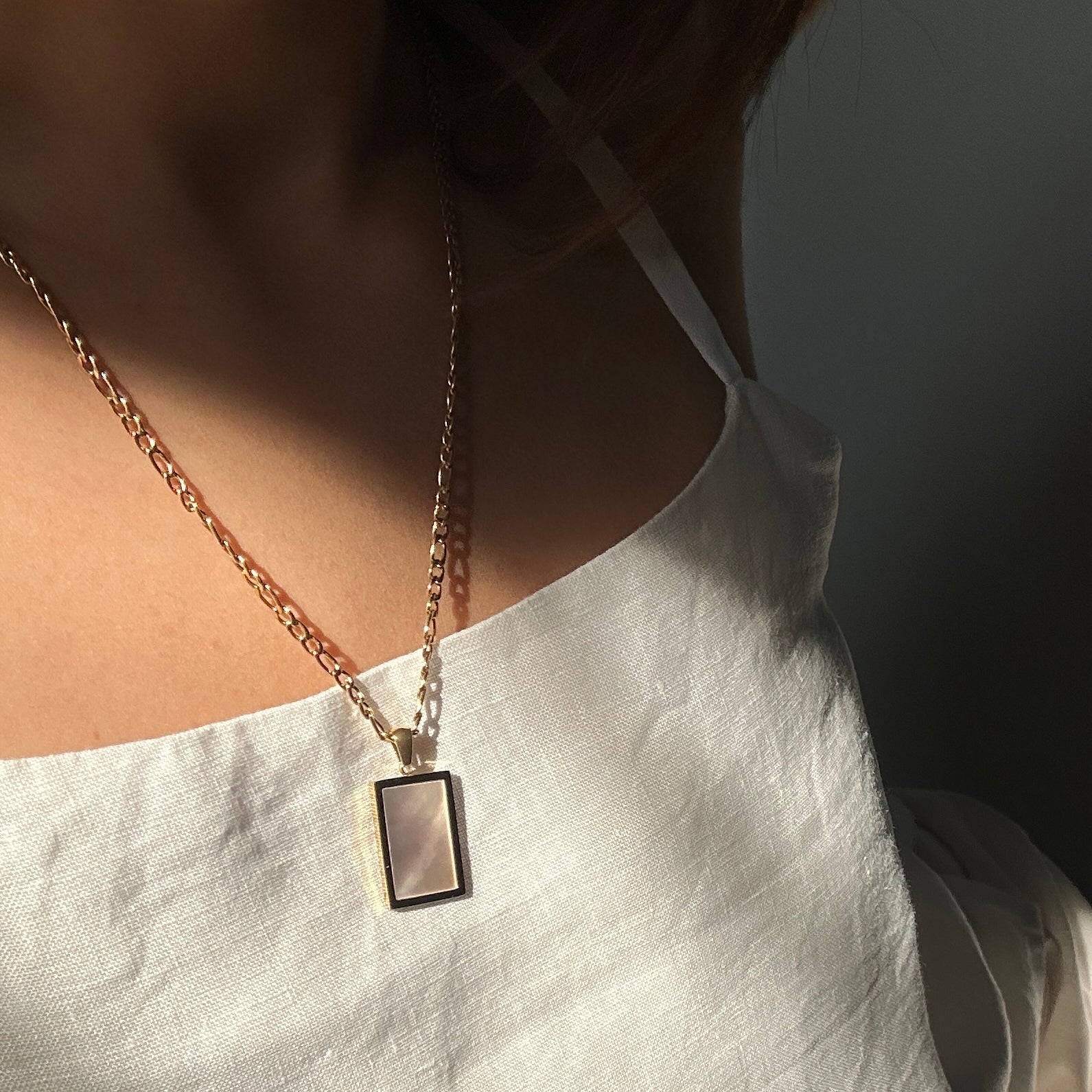 Rhea Mother of Pearl Necklace - éclater jewellery