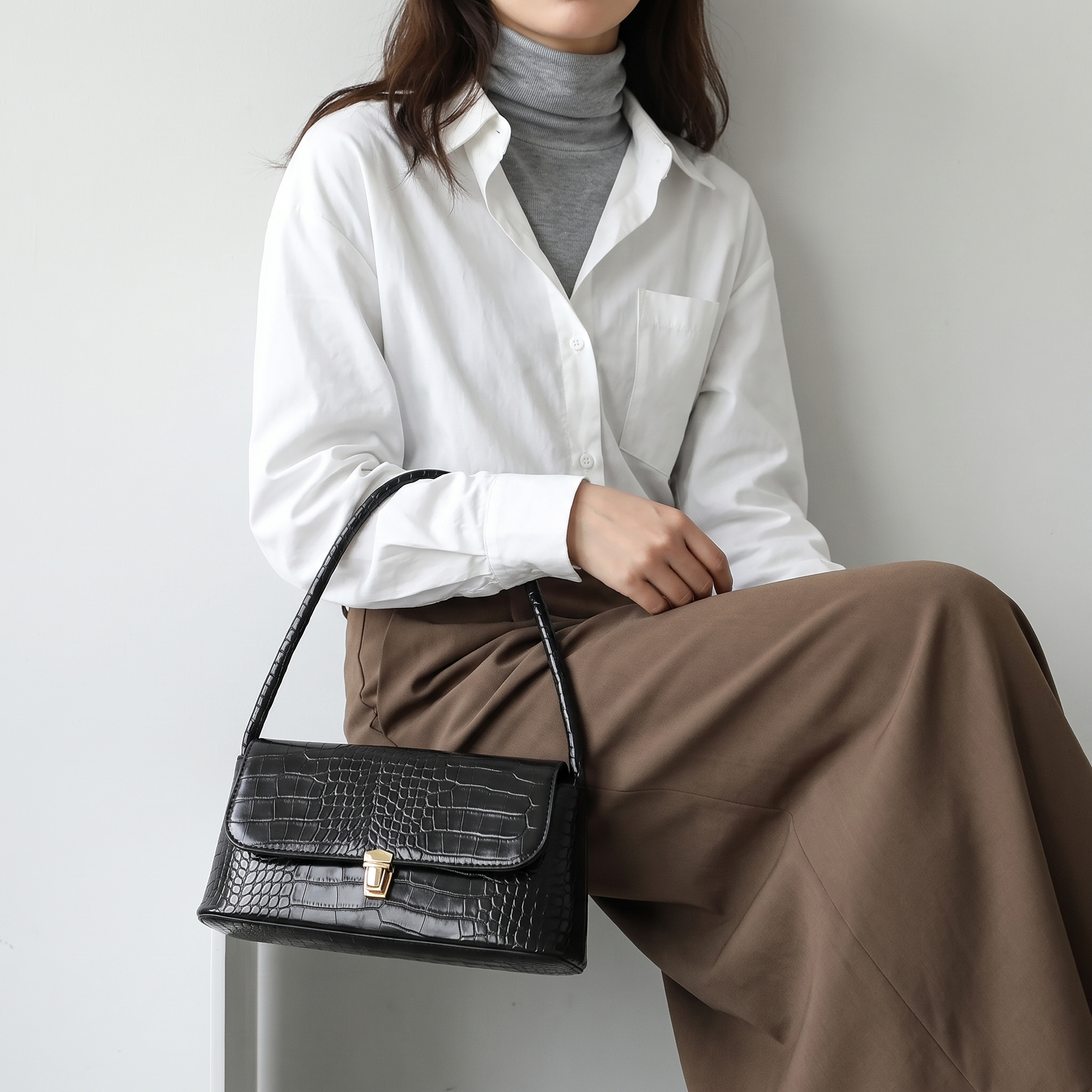 Model shot. Don't change the shape of the bag, - Black