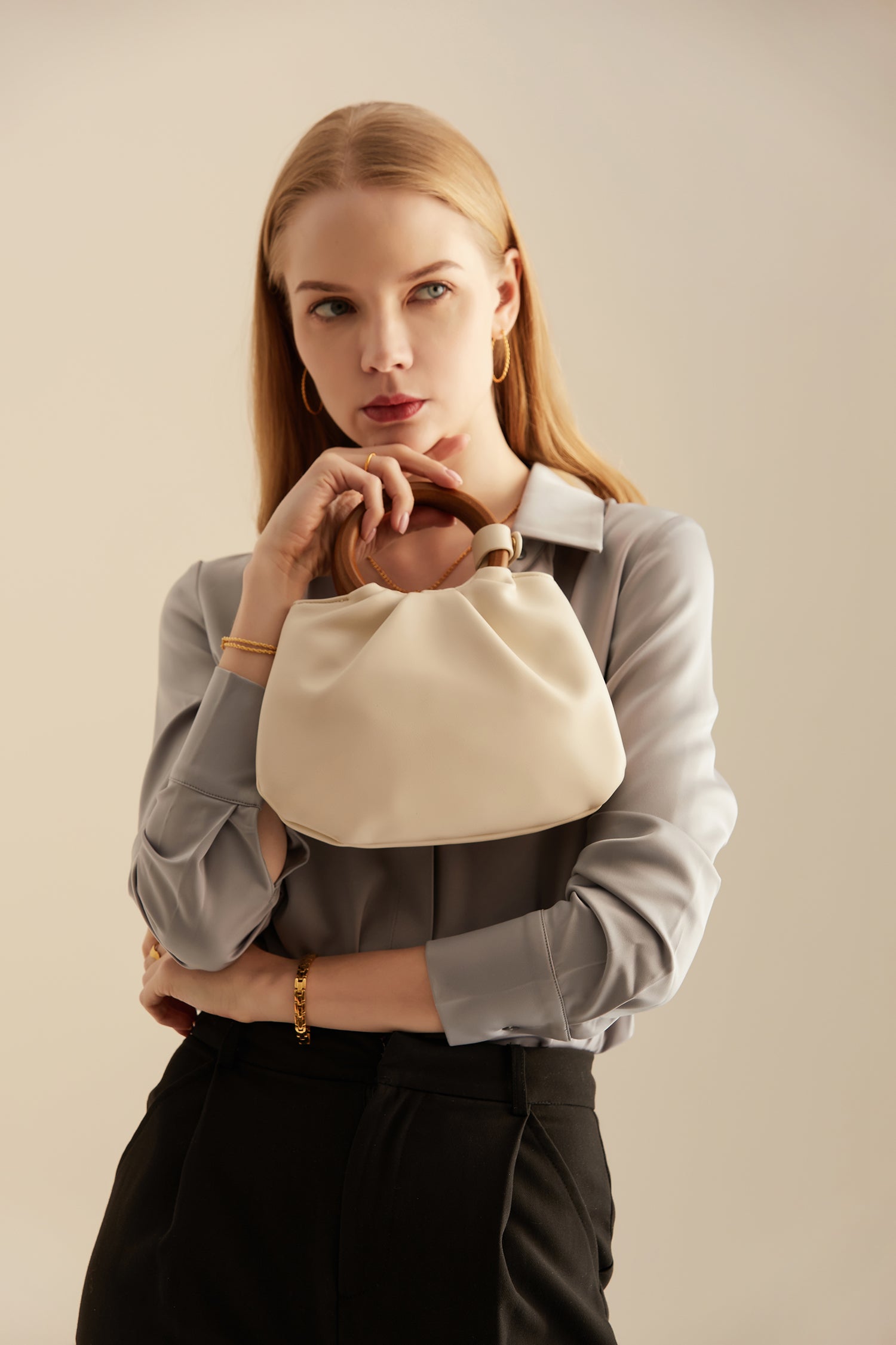 Laura Wooden Handle Bag - Cream