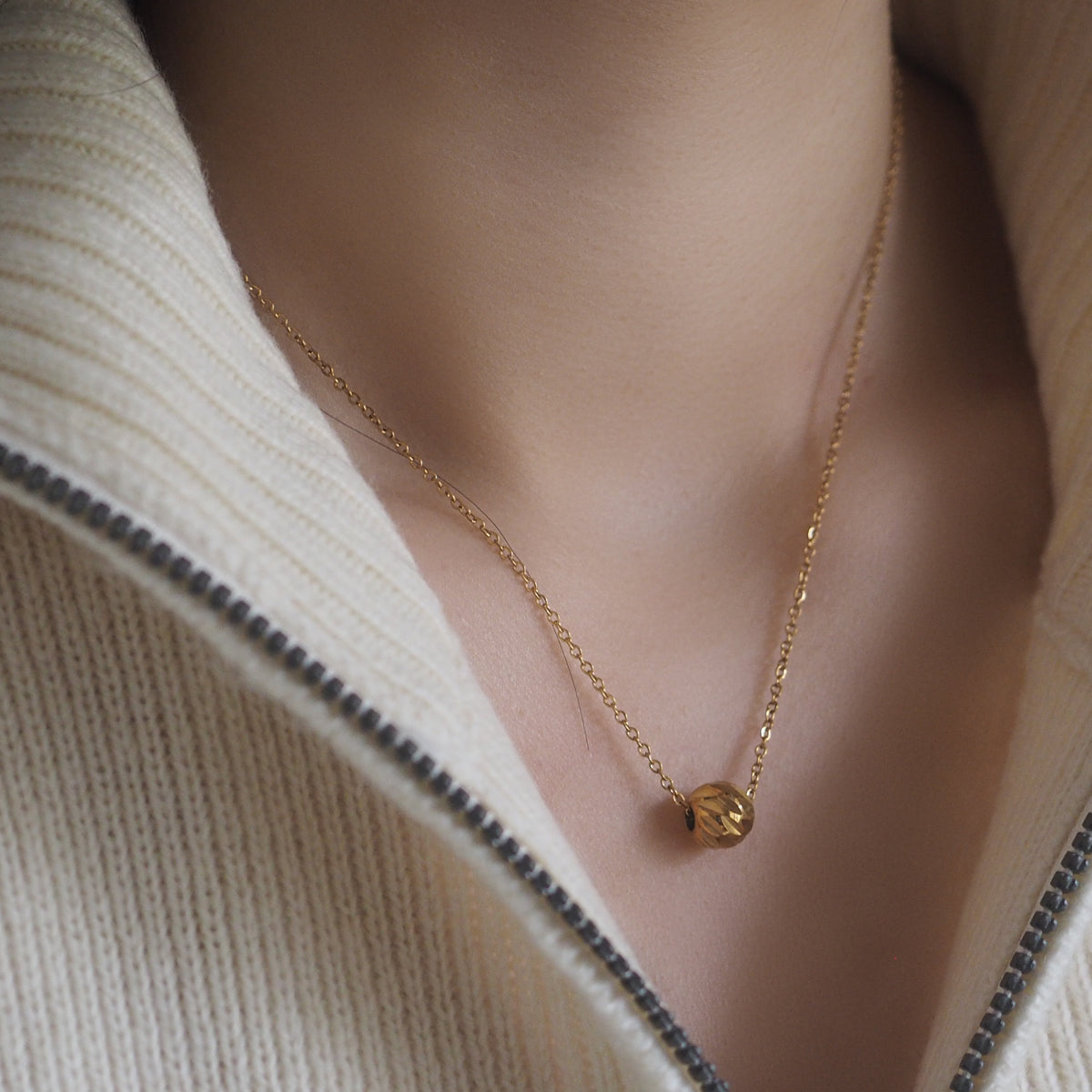 Prim Ball Necklace - éclater jewellery