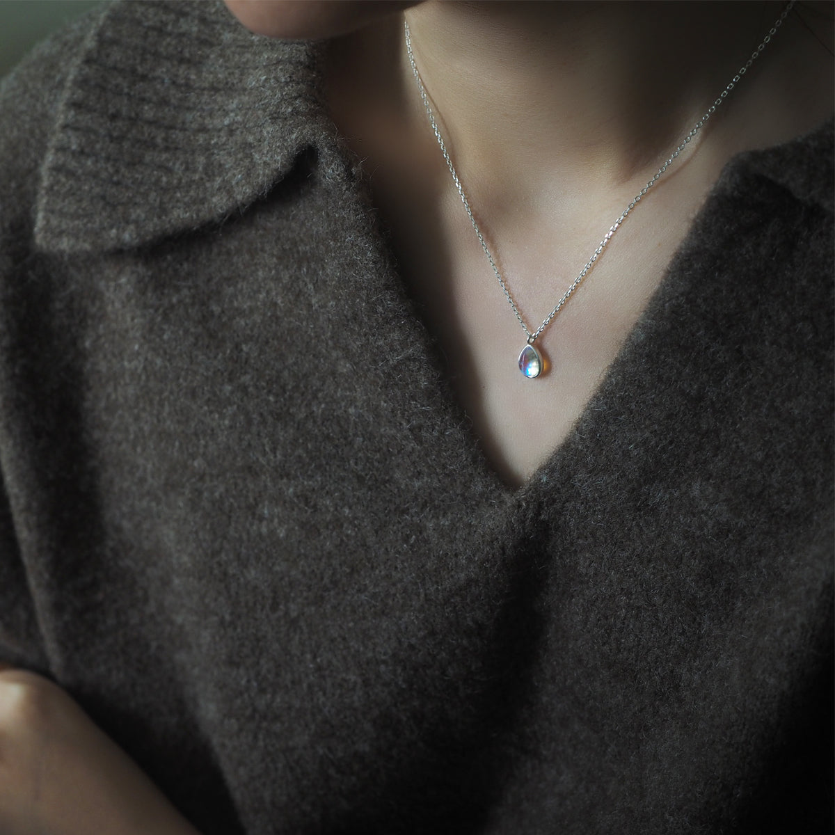 Flori Waterdrop Necklace - éclater jewellery