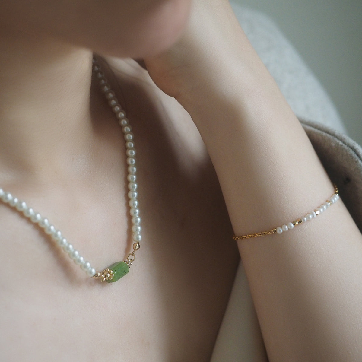 Elisa Pearls Crystal Necklace - éclater jewellery