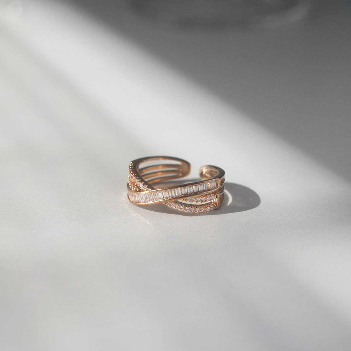 Layla Cross Ring - éclater jewellery