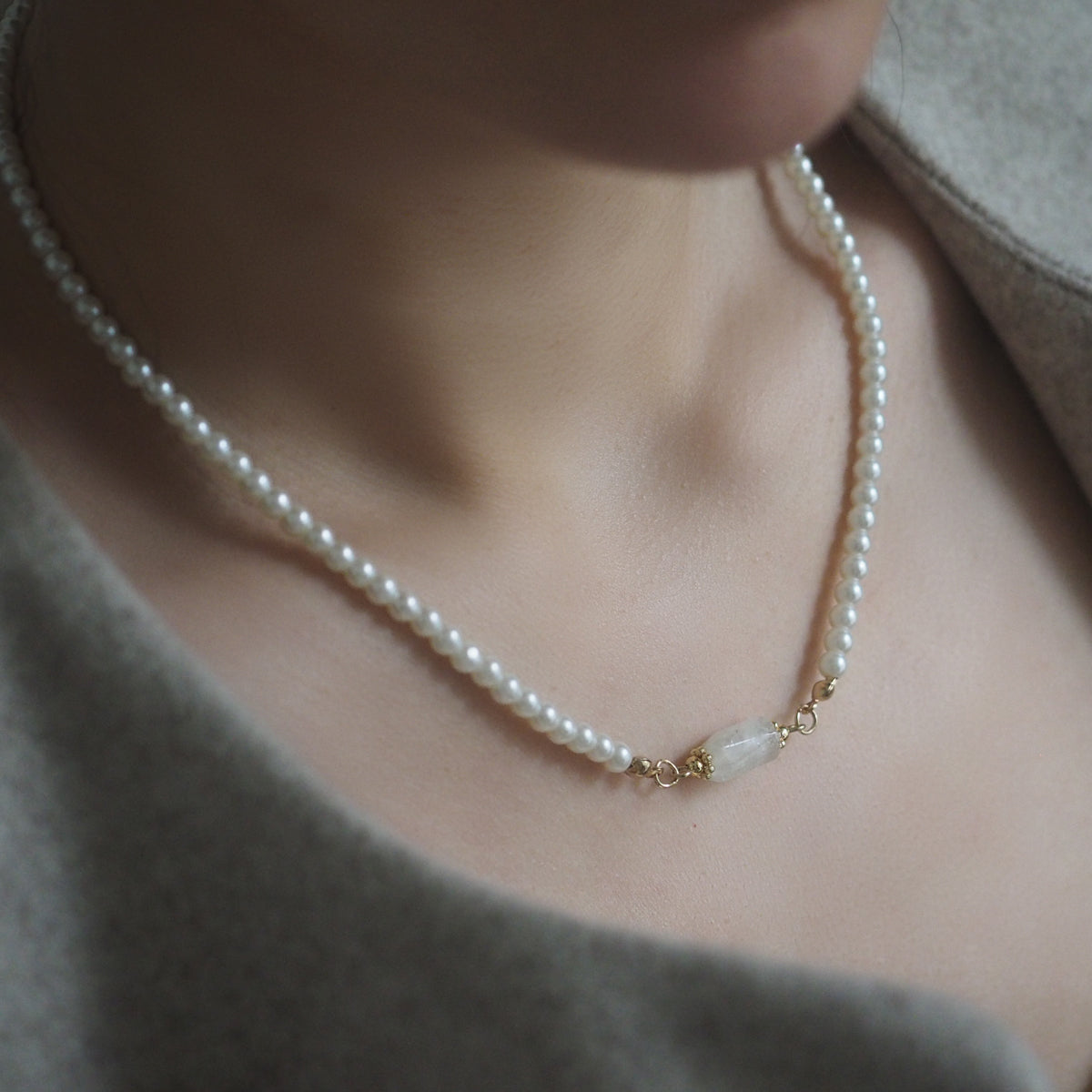 Elisa Pearls Crystal Necklace - éclater jewellery