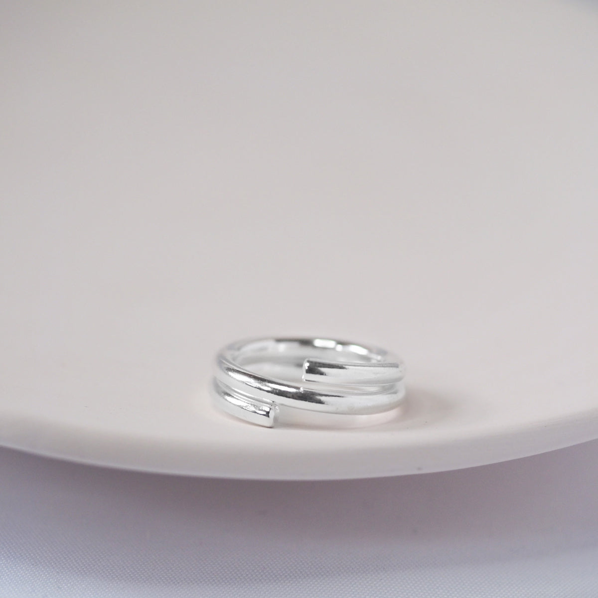 Pascale Spring Ring - éclater jewellery