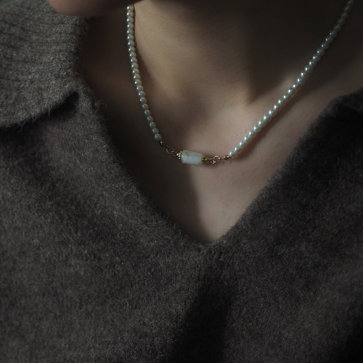 Elisa Pearls Crystal Necklace - éclater jewellery