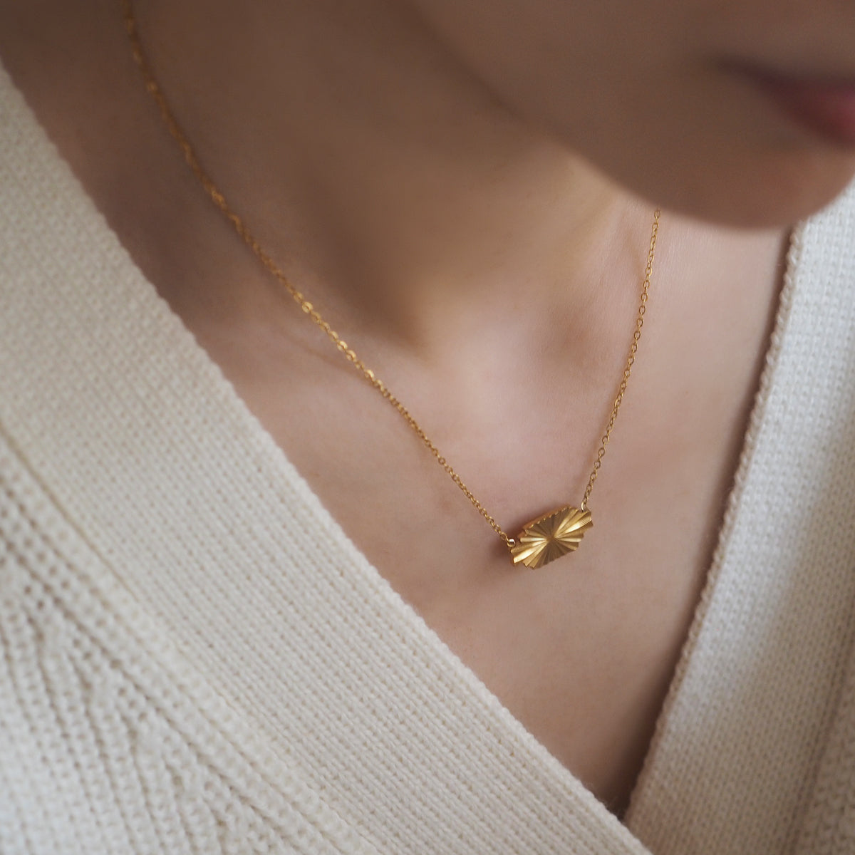 Reze Tag Necklace - éclater jewellery