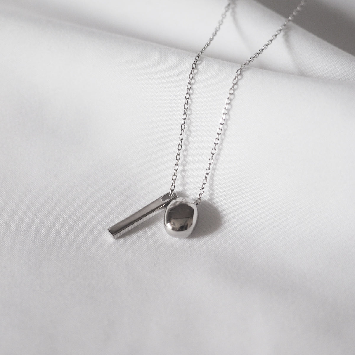 Lise Mimimal Geo Necklace - éclater jewellery