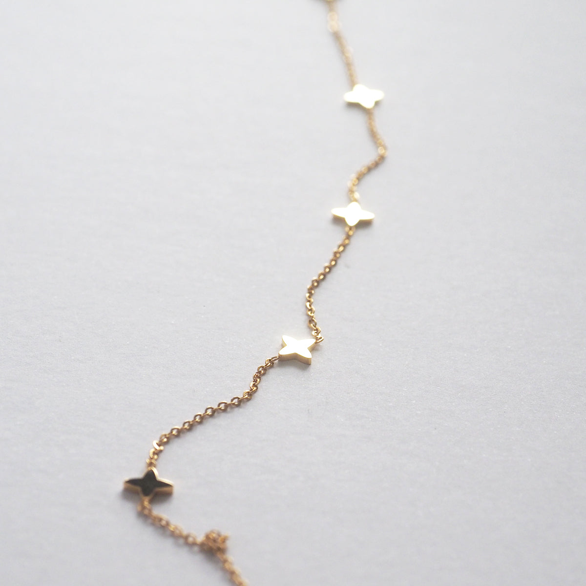 Loran Clover Necklace - éclater jewellery