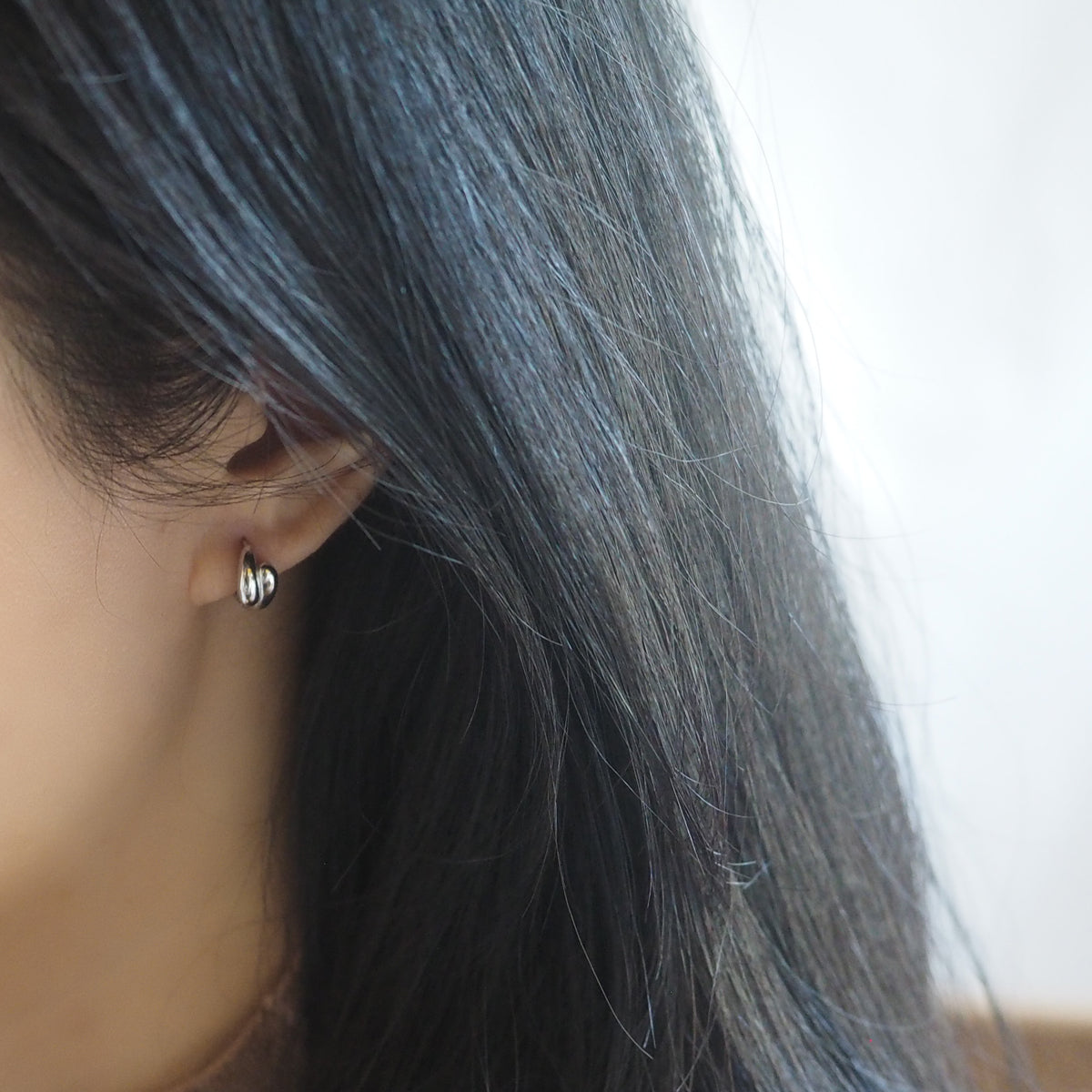 Linnet Hoop Earrings