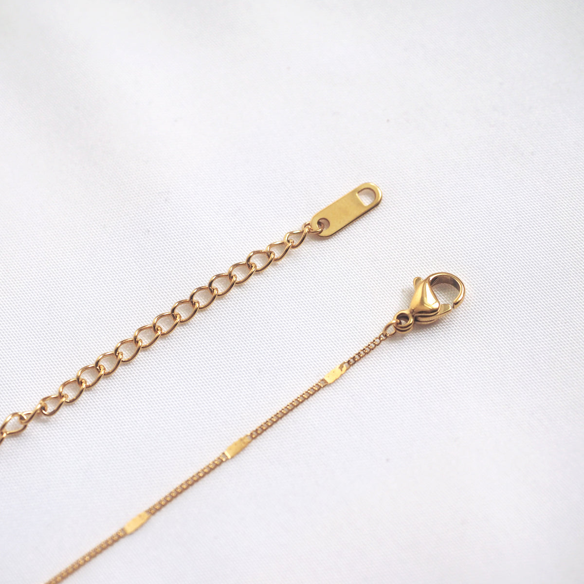 Lys Octagon Shell Necklace