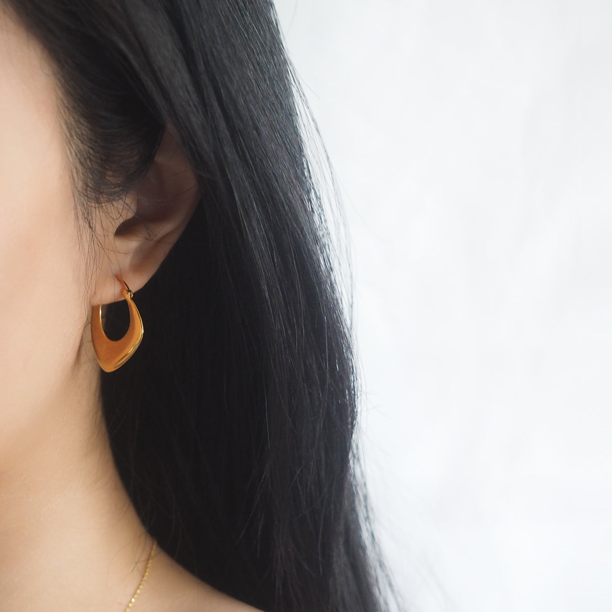 Trisha Hoop Earrings