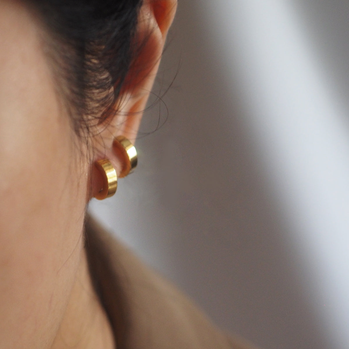 Vere Bold Hoop Ear Clip