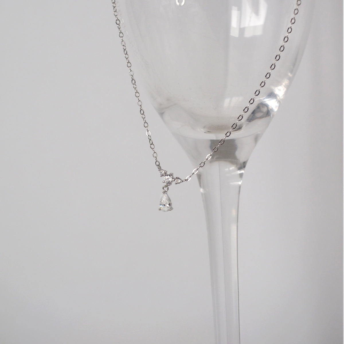 Joely Waterdrop Necklace - éclater jewellery