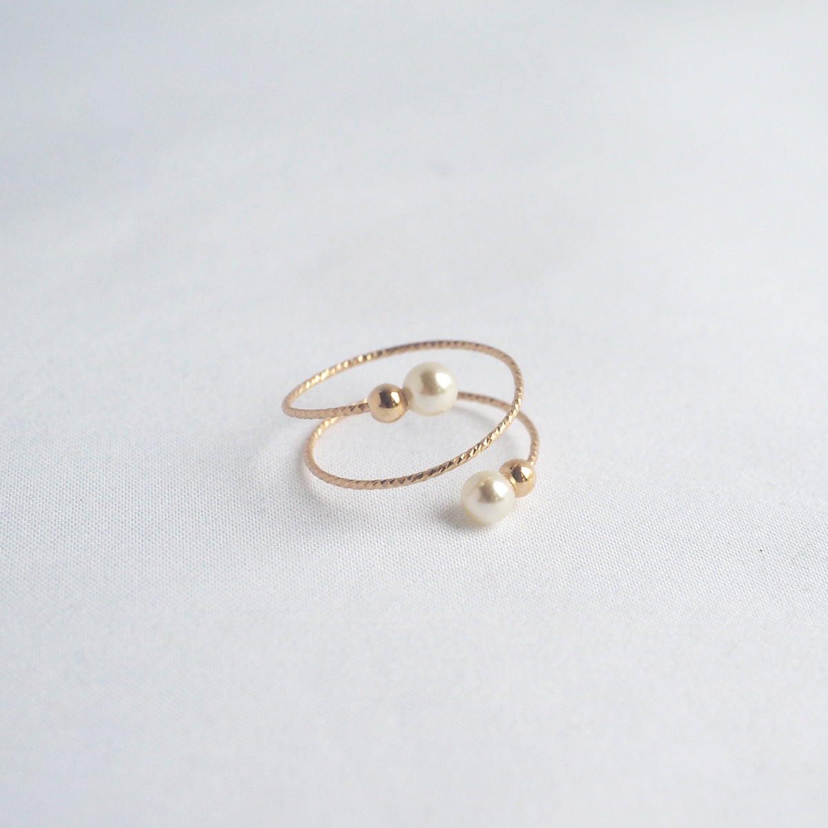 Dion Pearls Ring