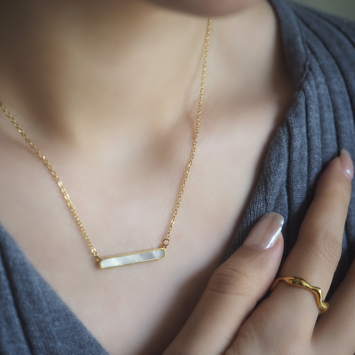 Shell Bar Necklace - éclater jewellery