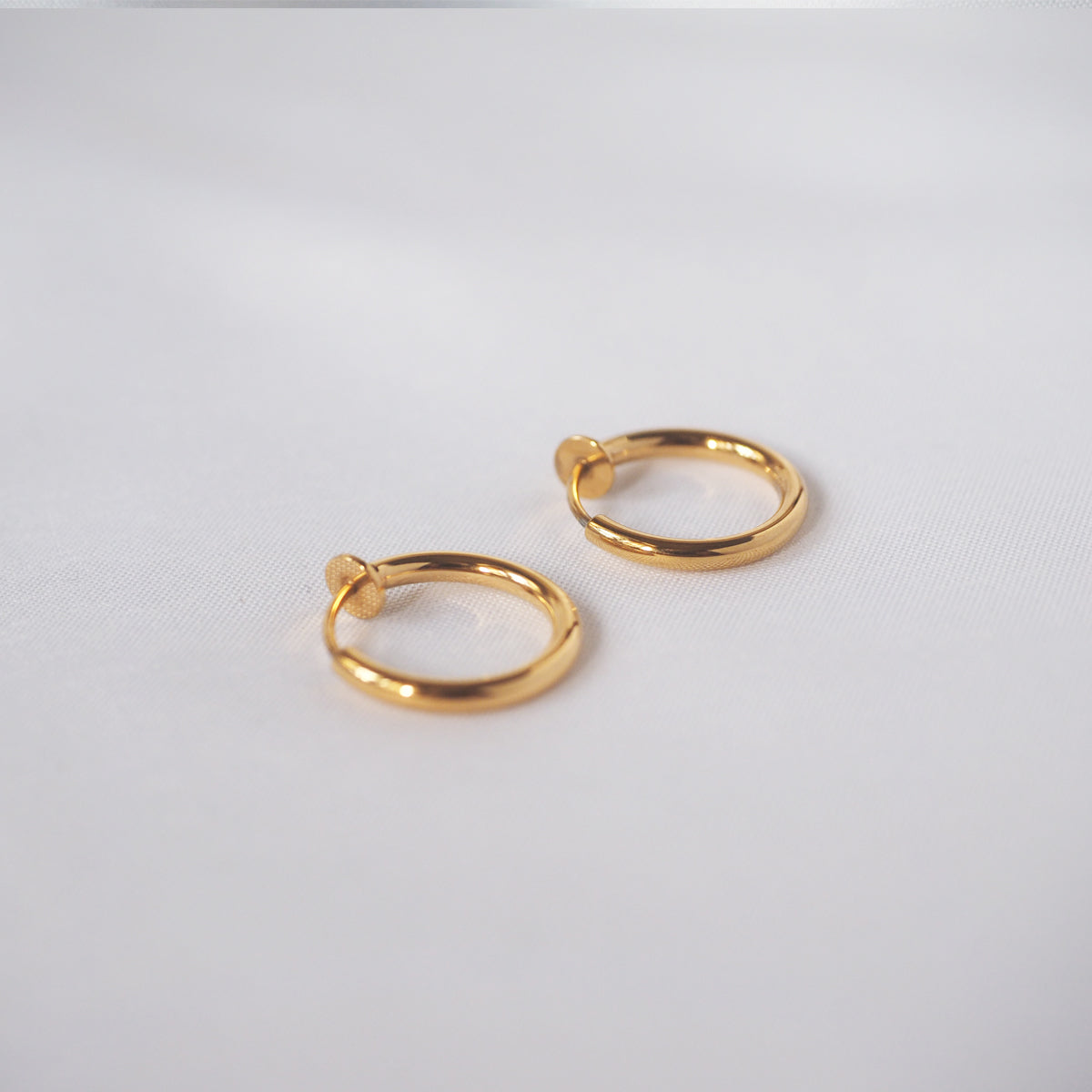 Aaid Hoop Ear Clip