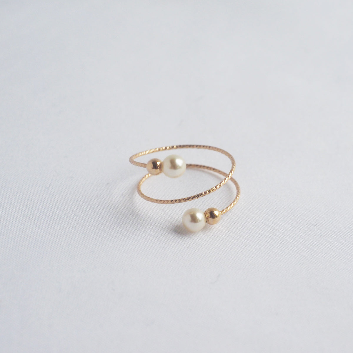 Dion Pearls Ring