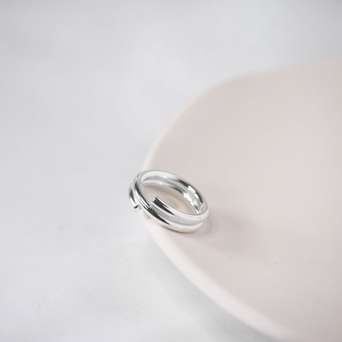 Pascale Spring Ring - éclater jewellery