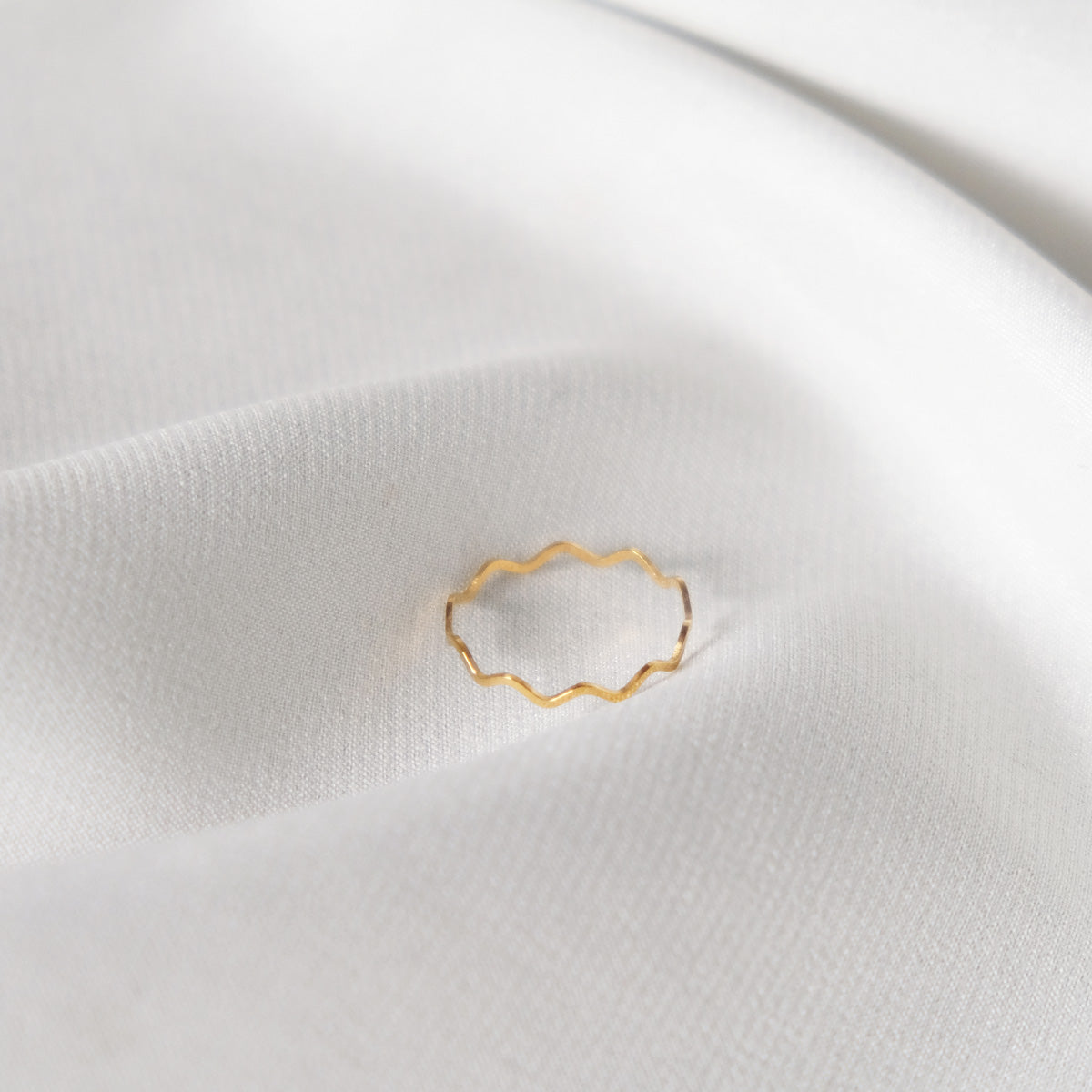 Marjolaina Wave Ring