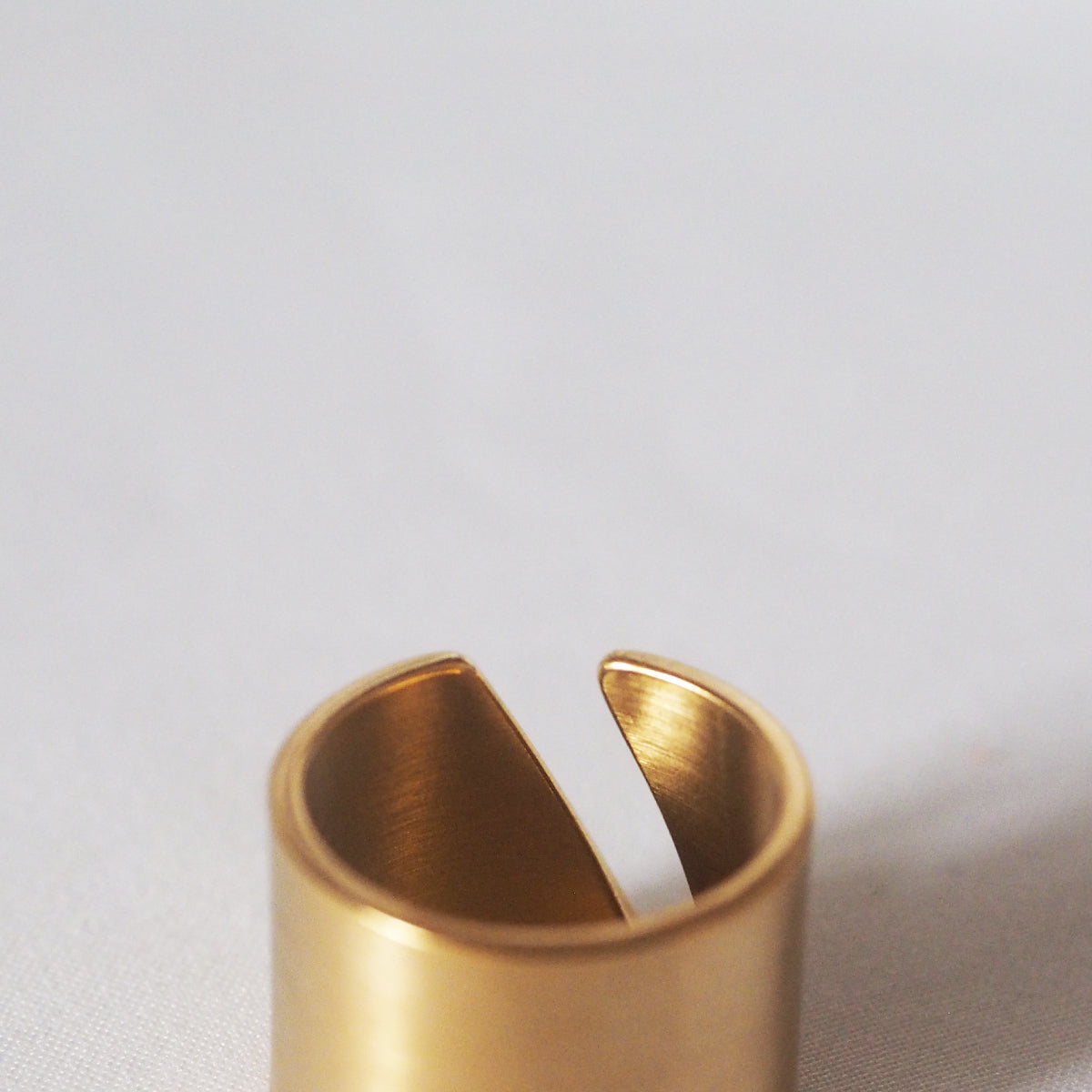 Gladys Oblique Opening Ring