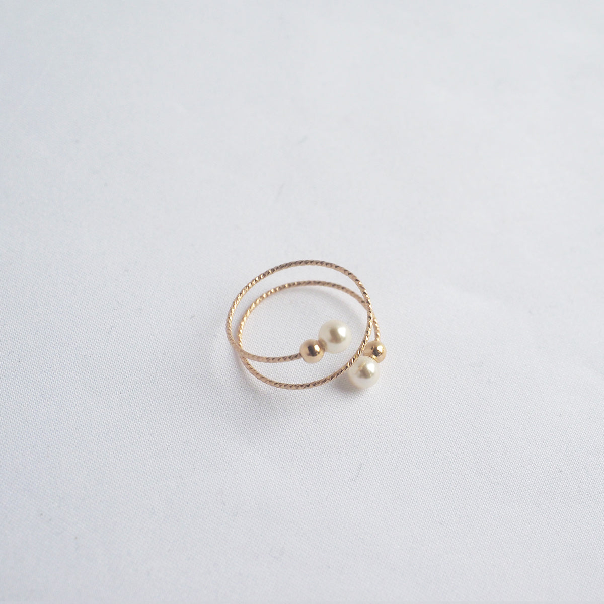 Dion Pearls Ring