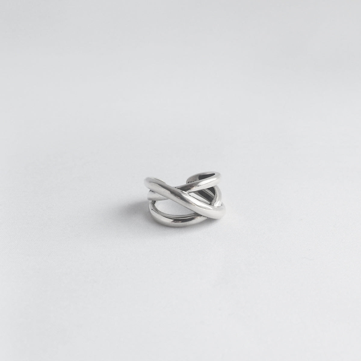 Metz Cross Ring - éclater jewellery