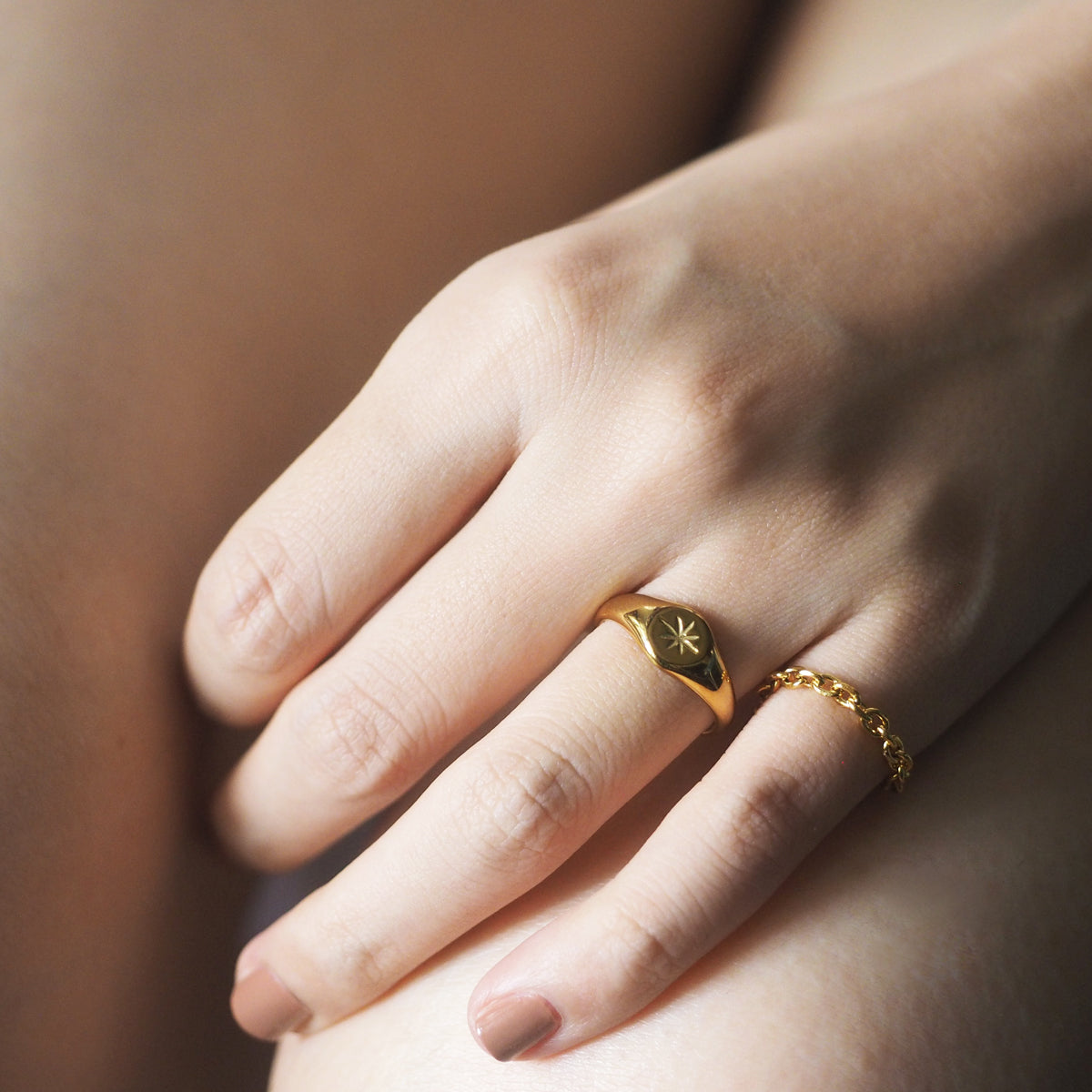 Lave Starry Ring