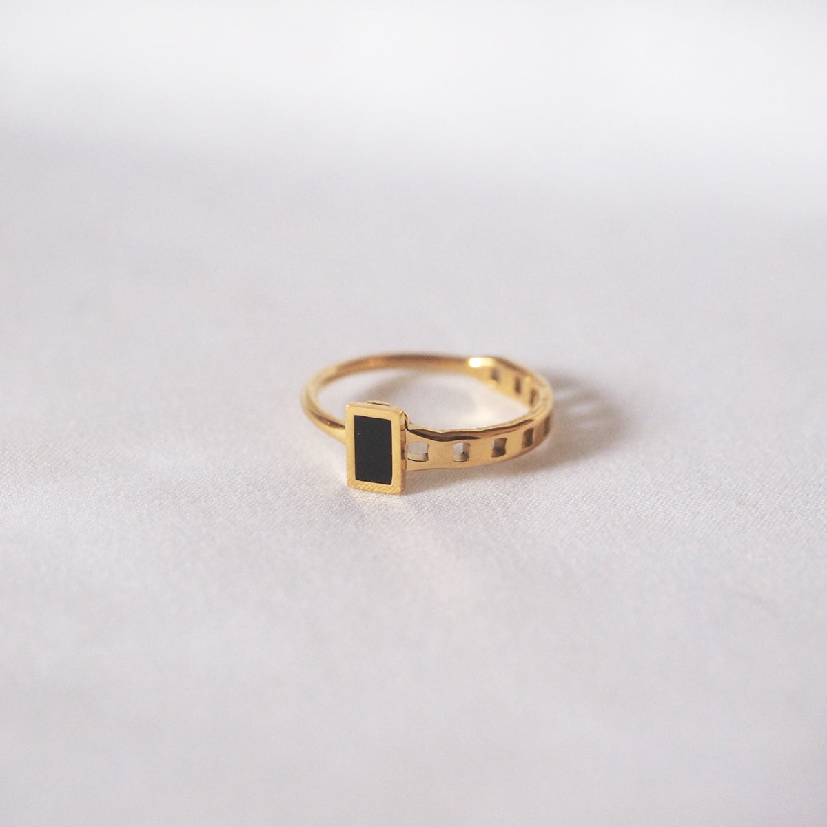 Vicq Black Square Ring - éclater jewellery