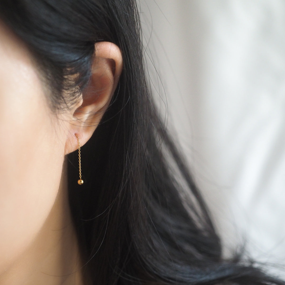 Lela Minimal Drop Earrings