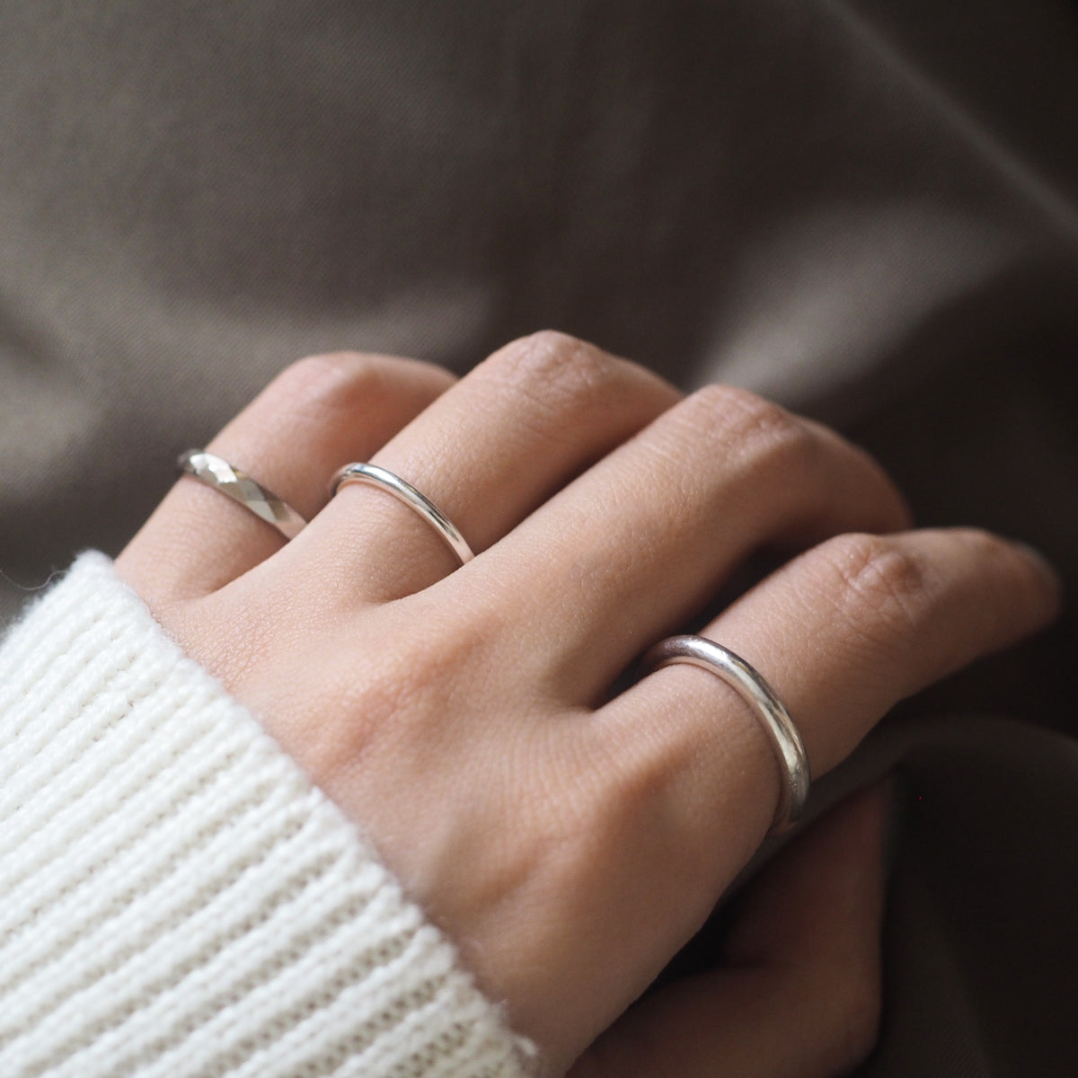 Minimalist Hoop Ring - éclater jewellery