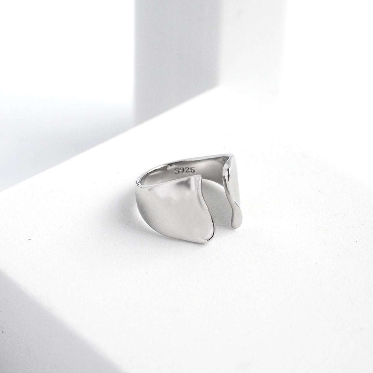 Brielle Ring - éclater jewellery