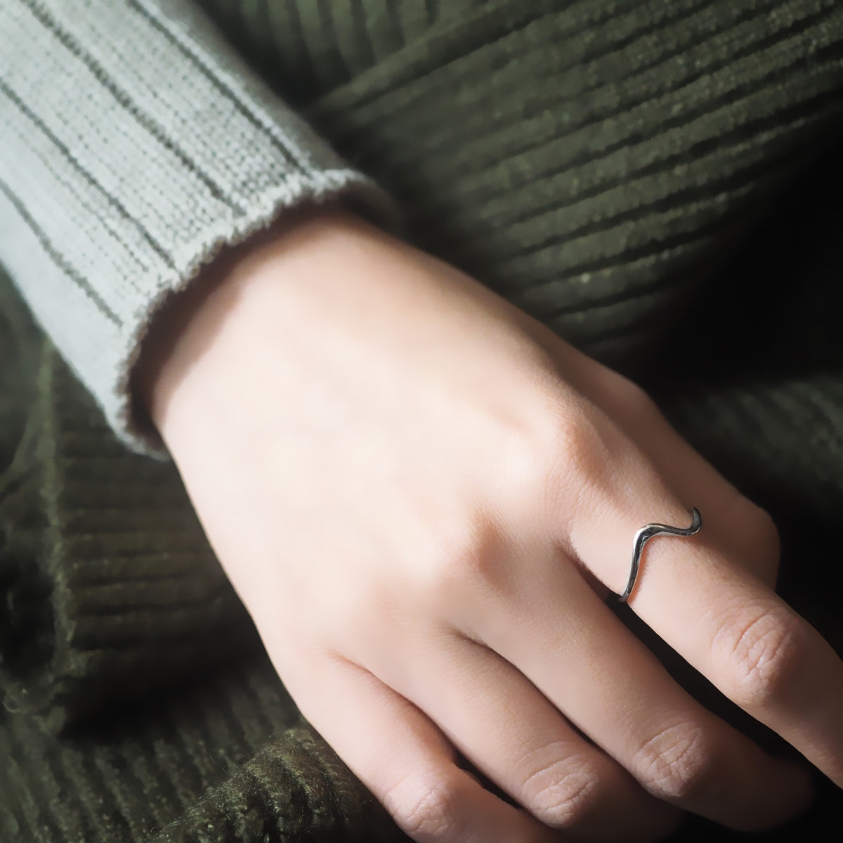 Remy Line Ring - éclater jewellery